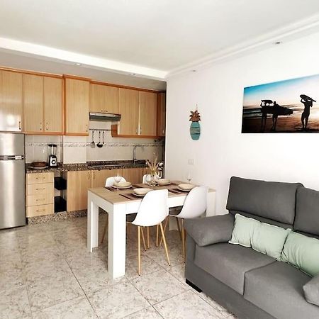 Giovina Living Av Suecia 150M From Beach ลอส กริสเตียนอส ภายนอก รูปภาพ